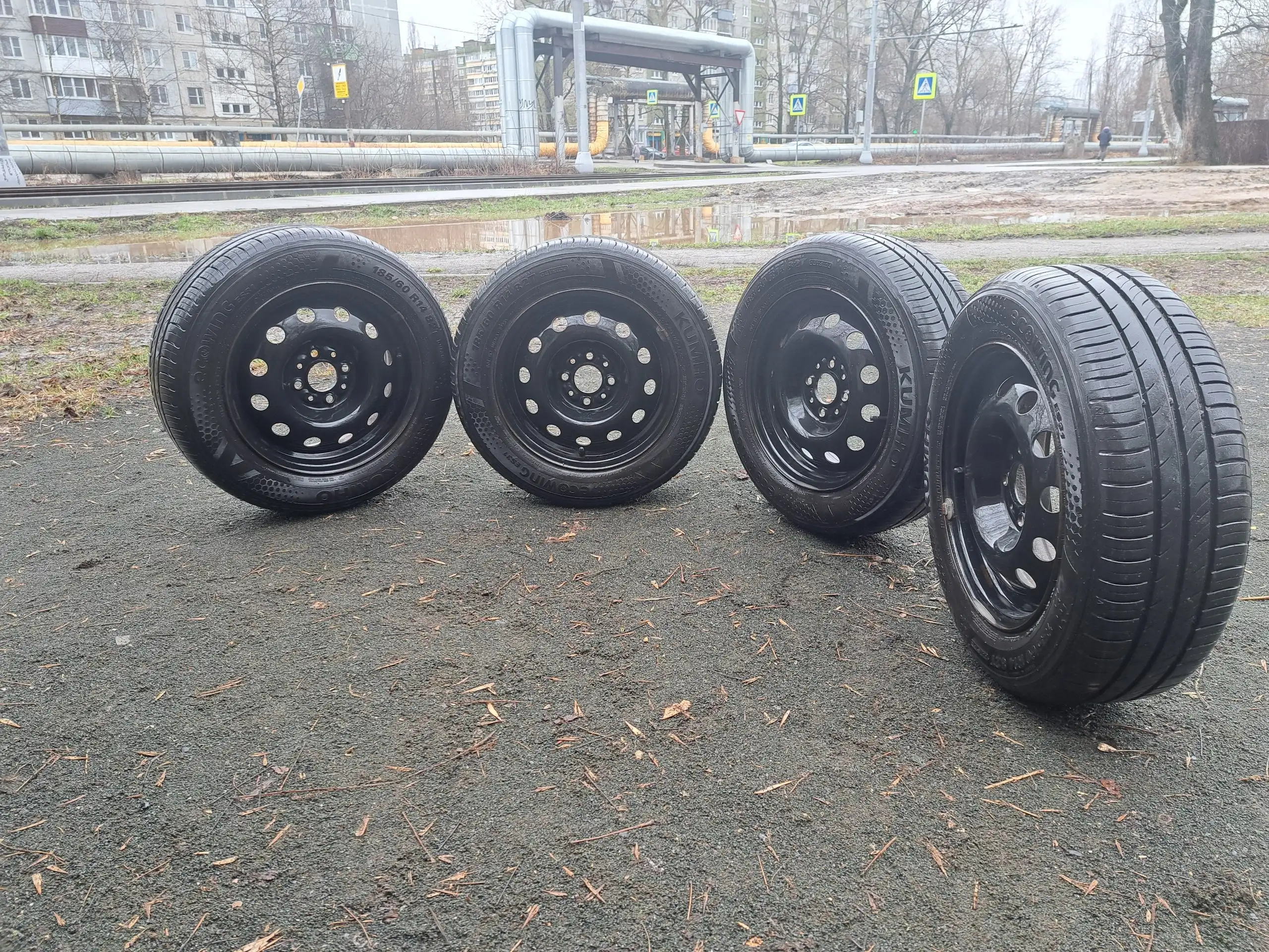 Продам комплект колес 24 года выпуска - Запчасти (Авто) в Нижний Новгород