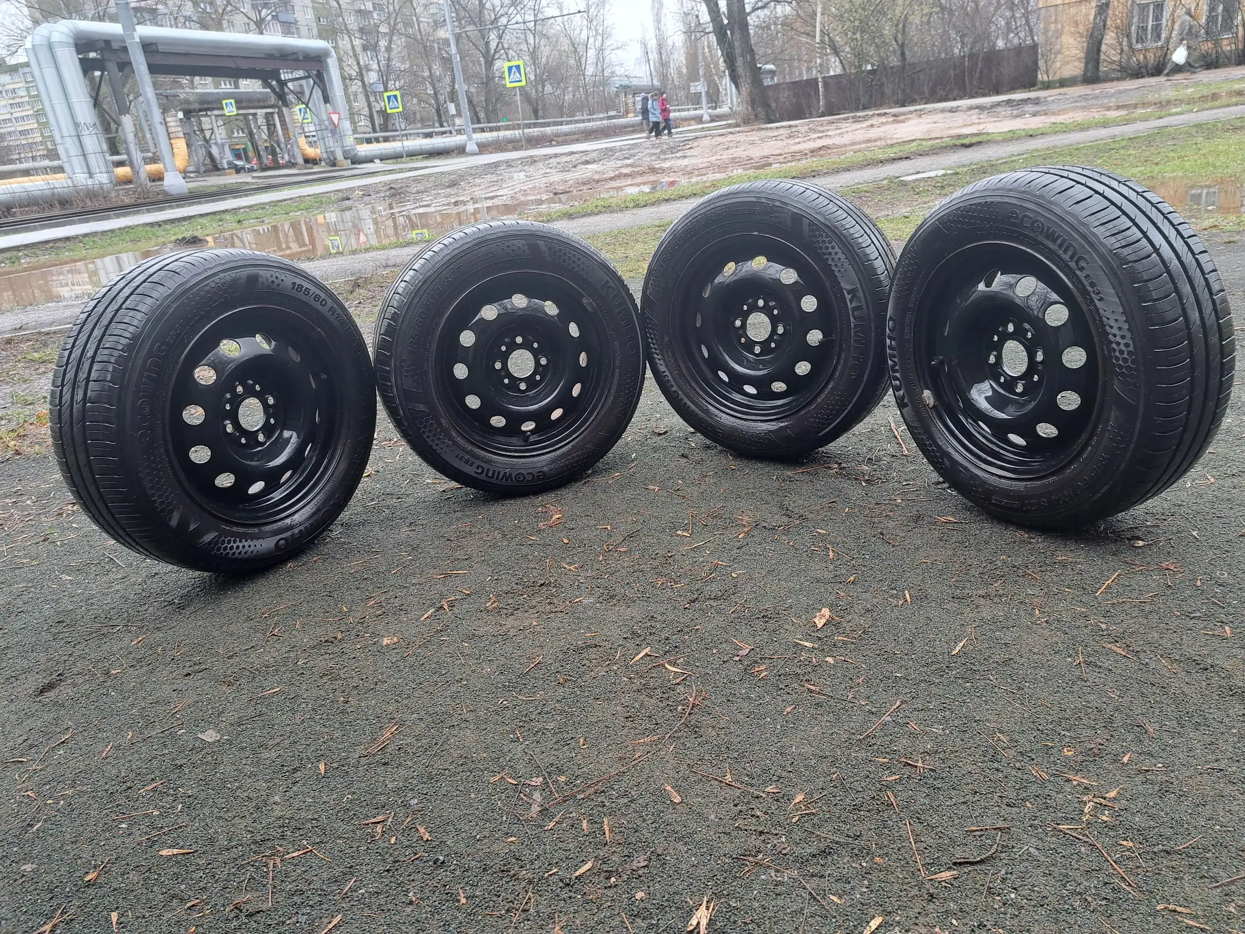 Продам комплект колес 24 года выпуска - Запчасти (Авто) в Нижний Новгород