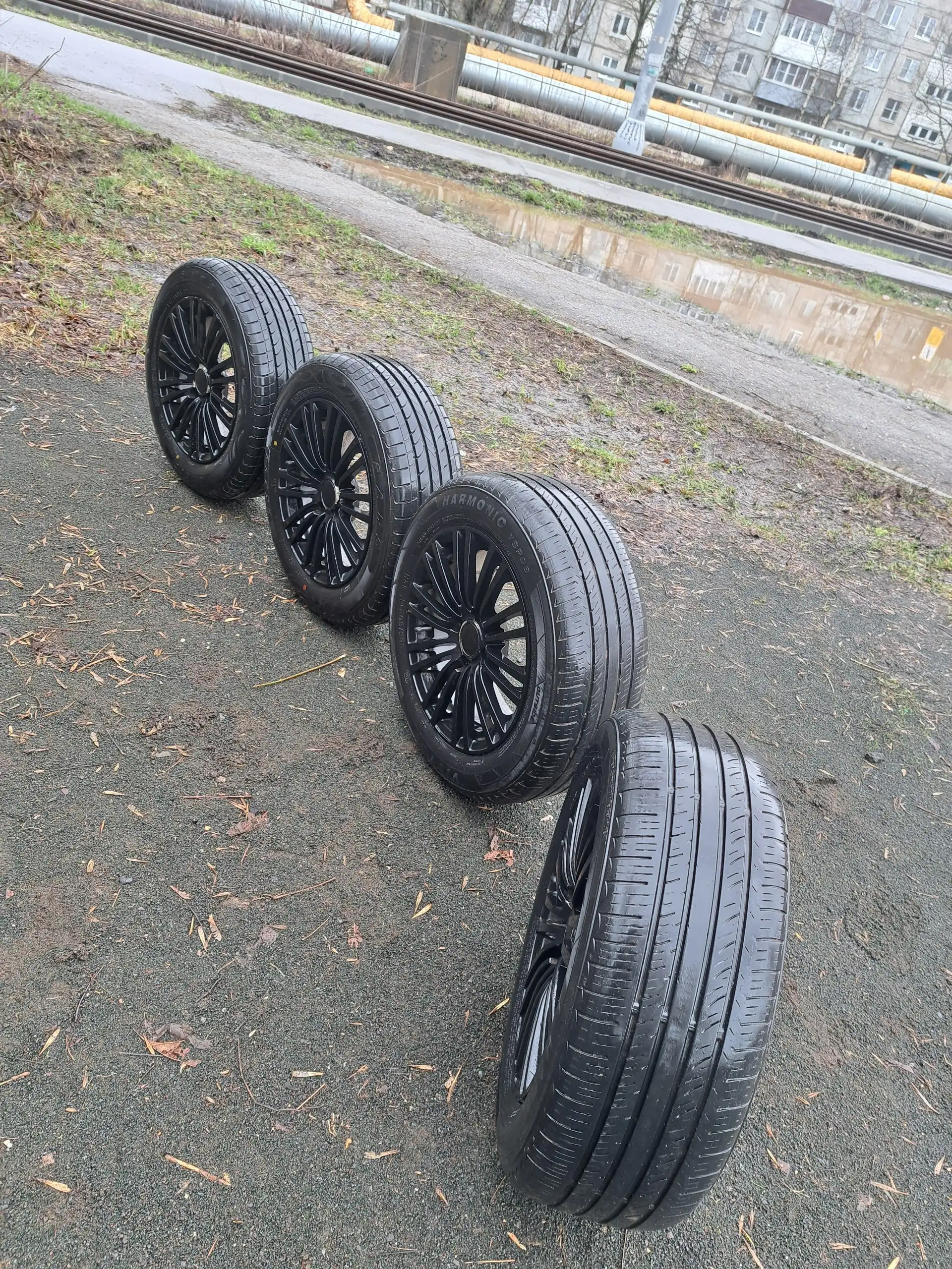 Продажа литых дисков с резиной 4/98 14R - Запчасти (Авто) в Нижний Новгород