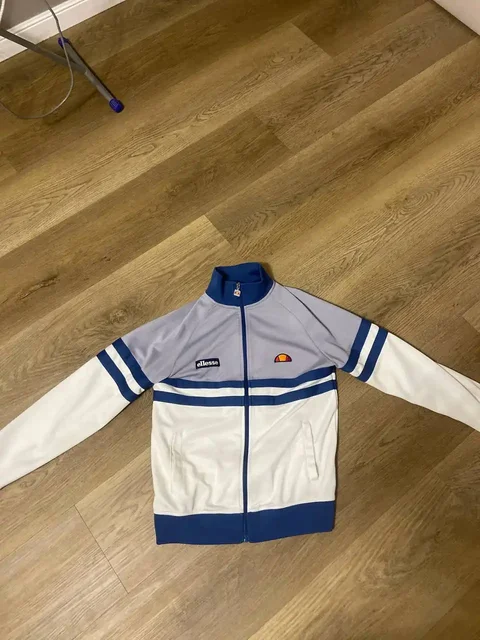 Продам кофту ellesse - Маникюр в Челябинск