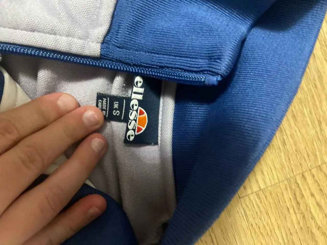 Продам кофту ellesse - Одежда в Челябинск
