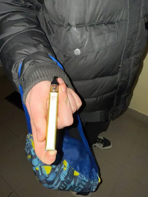 Продажа под иксрос 4 мини с картриджами - Электроника для игр в Челябинск