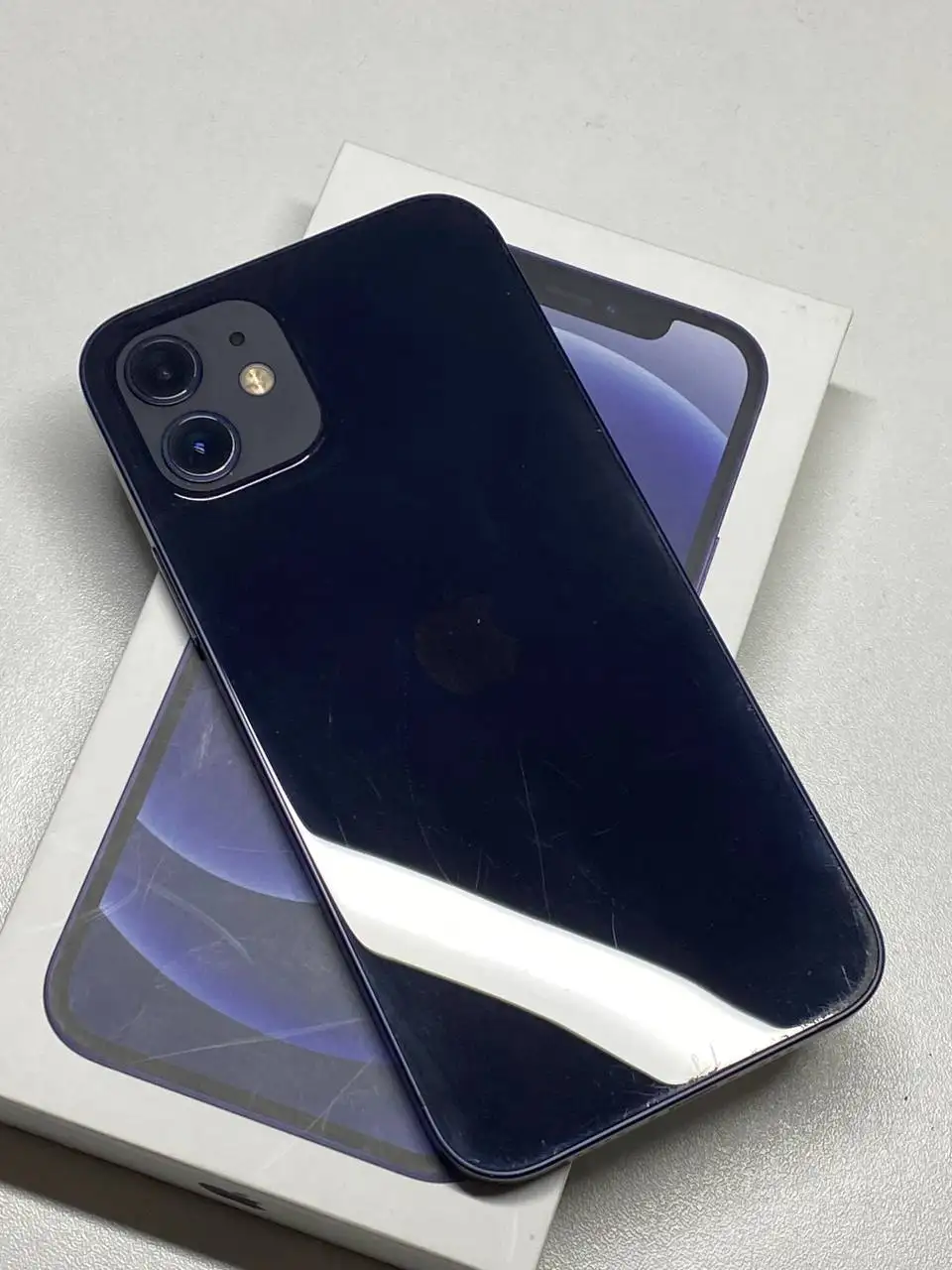 iPhone 12 с разбитым экраном - Смартфоны и телефоны (Электроника) в Челябинск