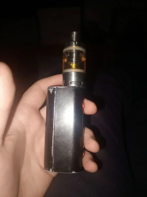 Продам kbox mini с новым аккумулятором - Электронные сигареты и вейпы в Челябинск