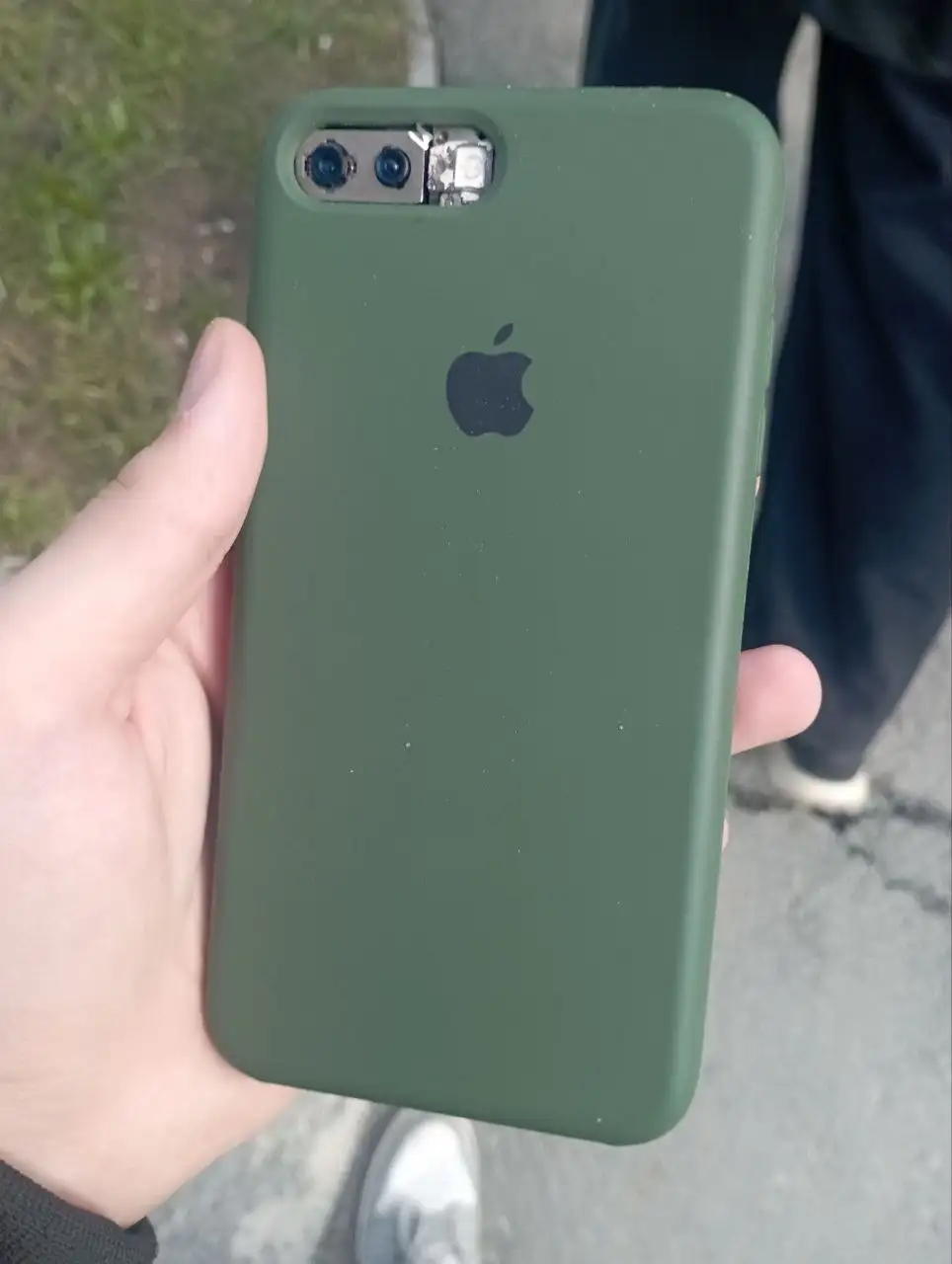 Продам/обменяю iPhone 8 Plus - Смартфоны (Электроника) в Челябинск
