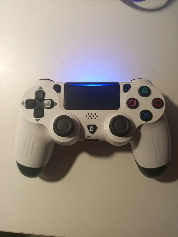 Обмен геймпада PS4 на солевую жижу - Игры (Хобби и отдых) в Челябинск
