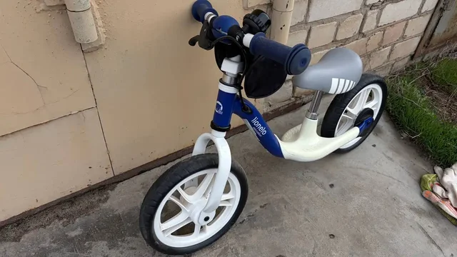 Продам беговел - Автолюльки в Волгоград