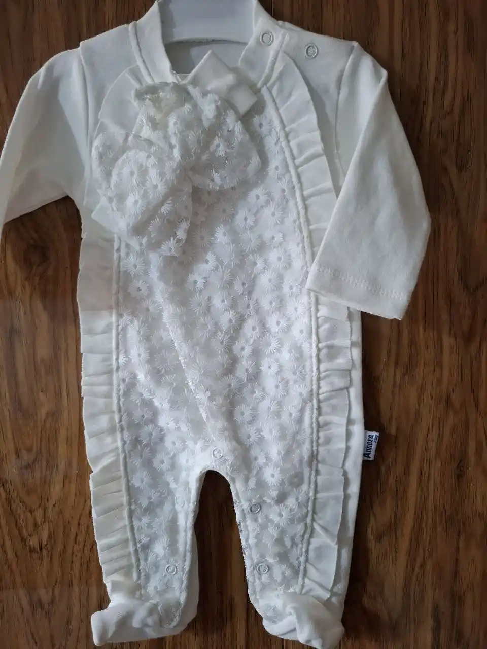 Продажа одежды для малышей