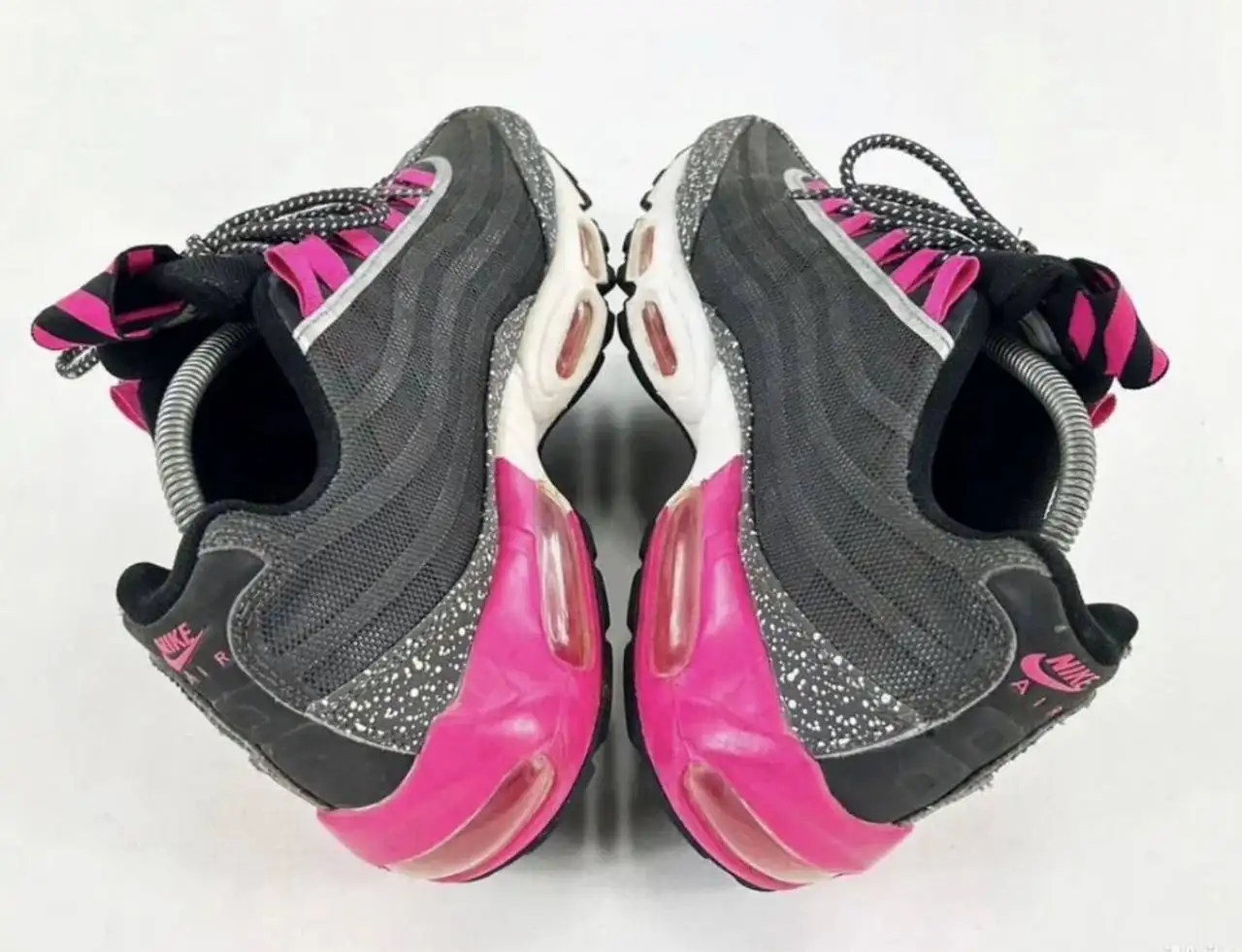 Продам кроссовки Nike Tape из редкой премиум-коллекции - Обувь (Одежда) в Волгоград