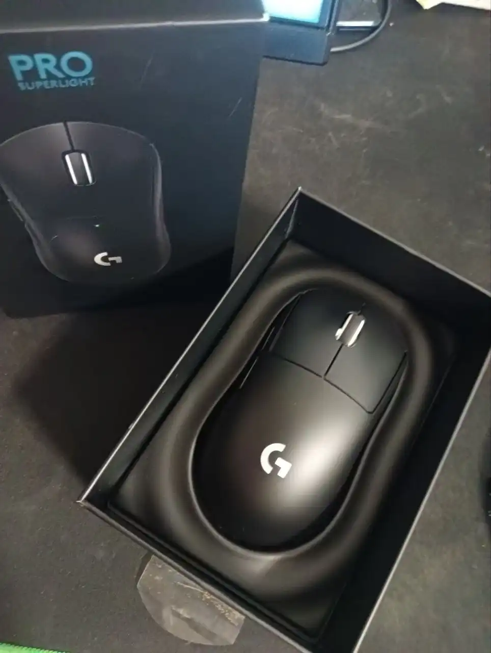 Продам мышку Логитек супер лайт 2