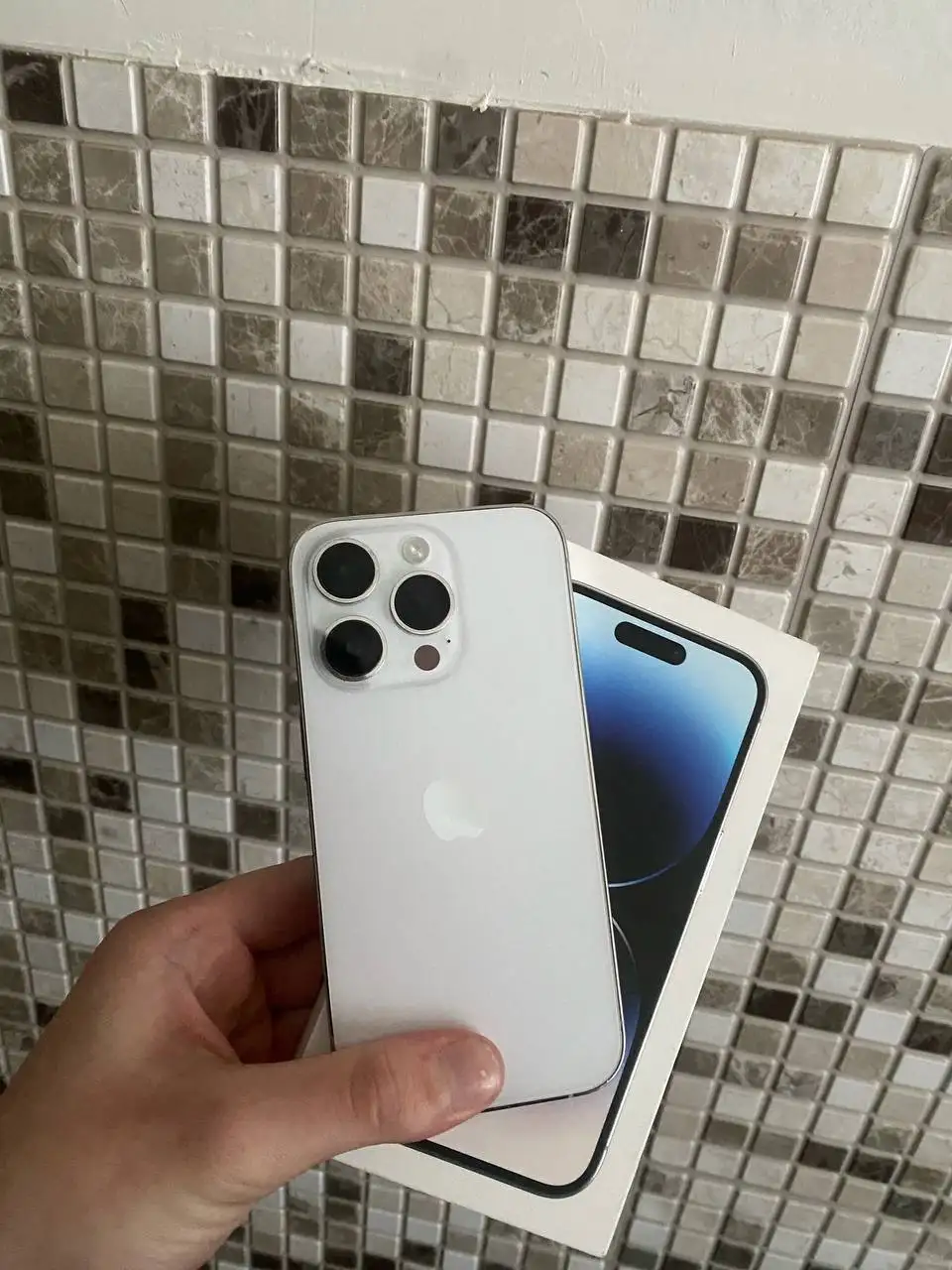 Обмен iPhone 14 Pro 128ГБ на iPhone 13 или новее - Смартфоны (Электроника) в Волгоград