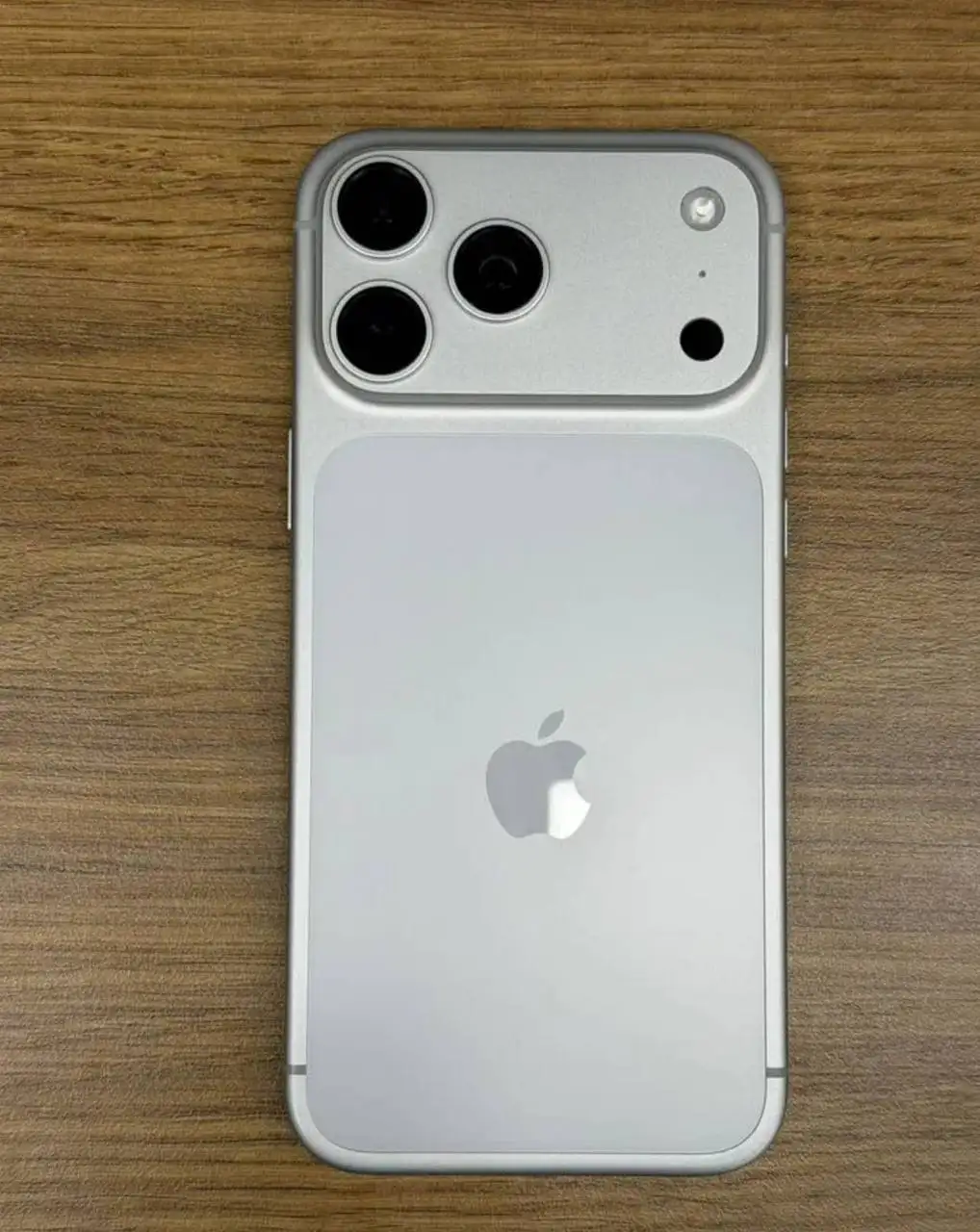 iPhone 17 Pro Max Silver SIM+eSIM - Смартфоны и гаджеты (Электроника) в Волгоград