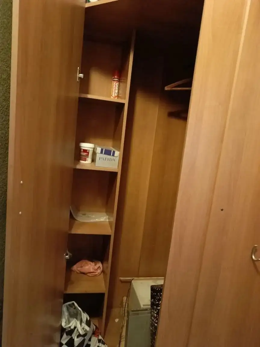 Шкаф угловой в отличном состоянии - Мебель (Для дома и дачи) в Волгоград