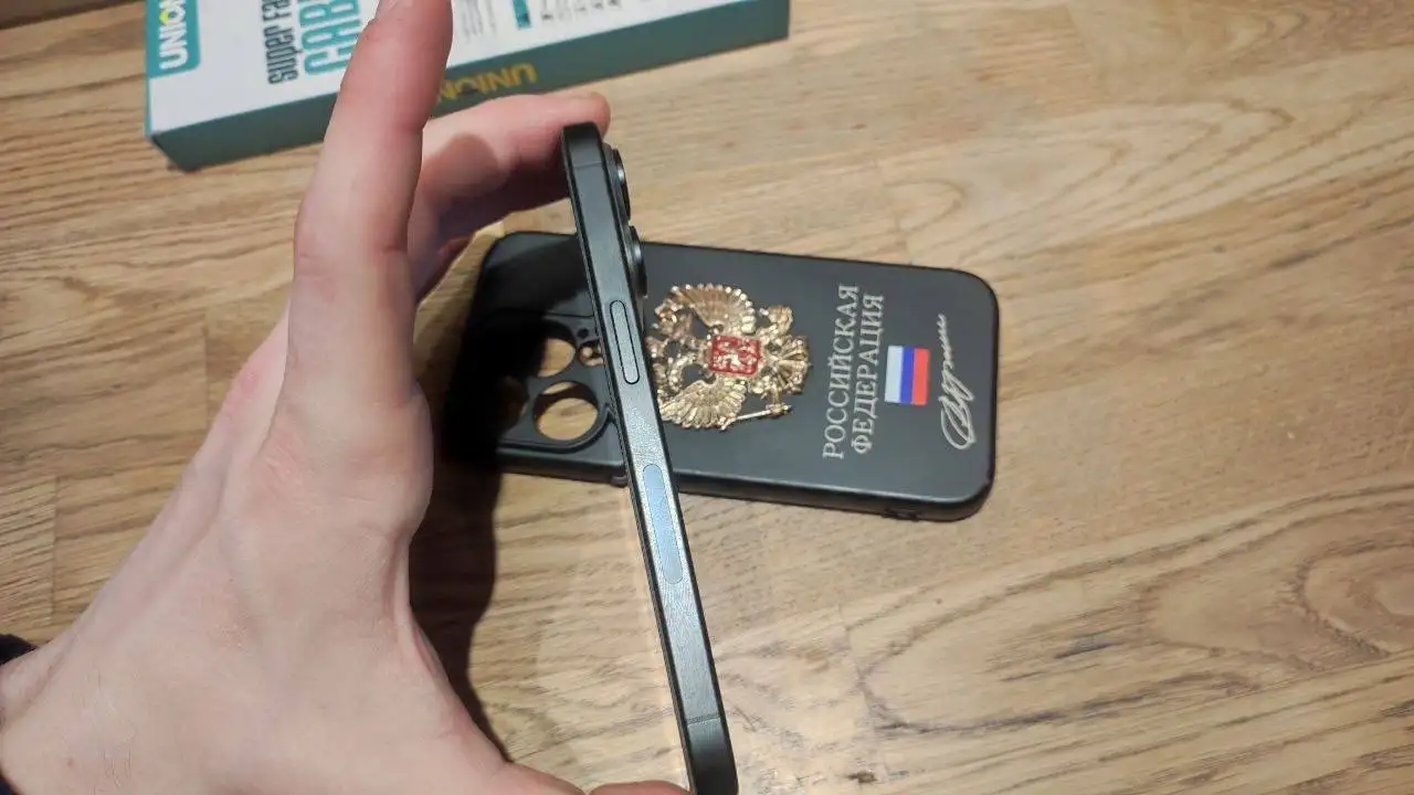 iPhone 15 Pro в отличном состоянии - Смартфоны и гаджеты (Электроника) в Волгоград