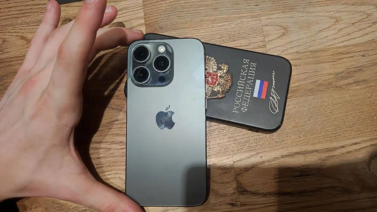 iPhone 15 Pro в отличном состоянии - Смартфоны и гаджеты (Электроника) в Волгоград