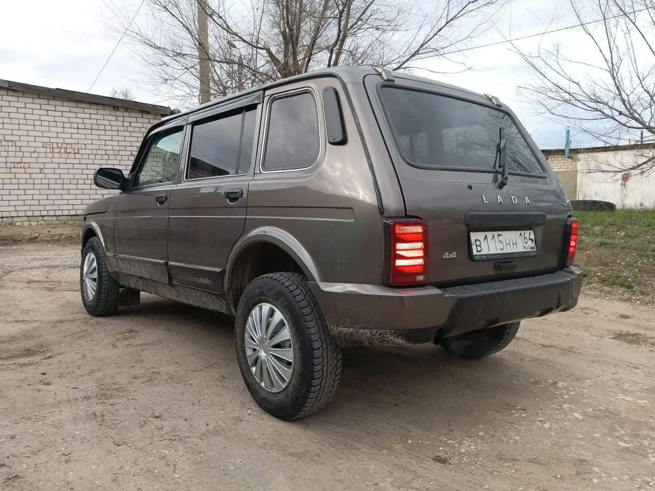 Продам Ниву 2131 - Легковые автомобили (Авто) в Жирновск