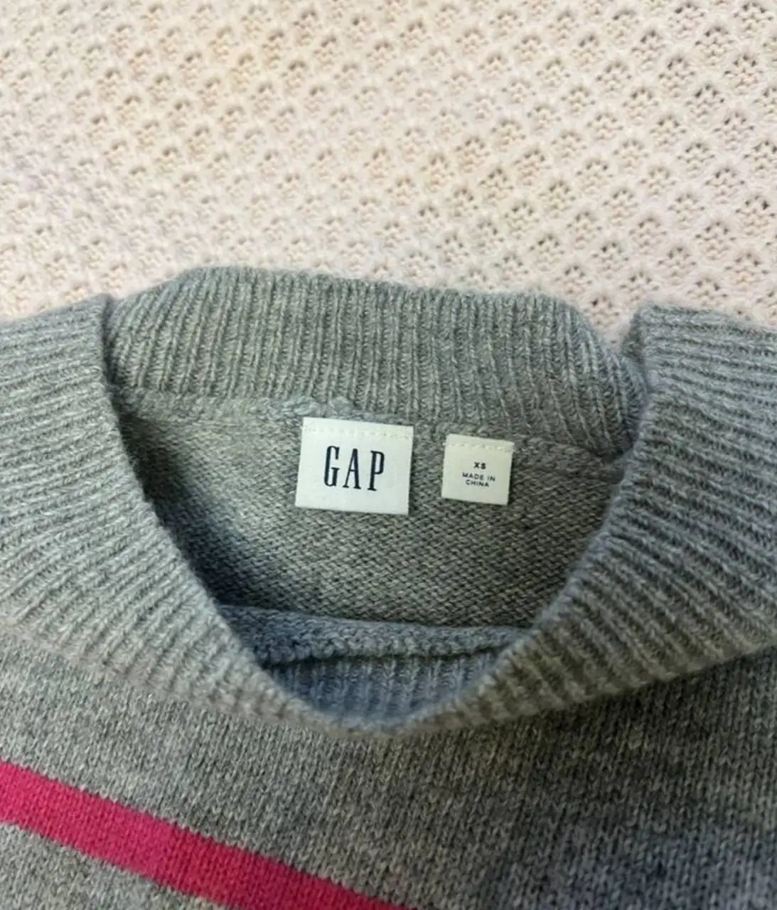 Свитер женский GAP - Женская одежда (Одежда) в Волгоград