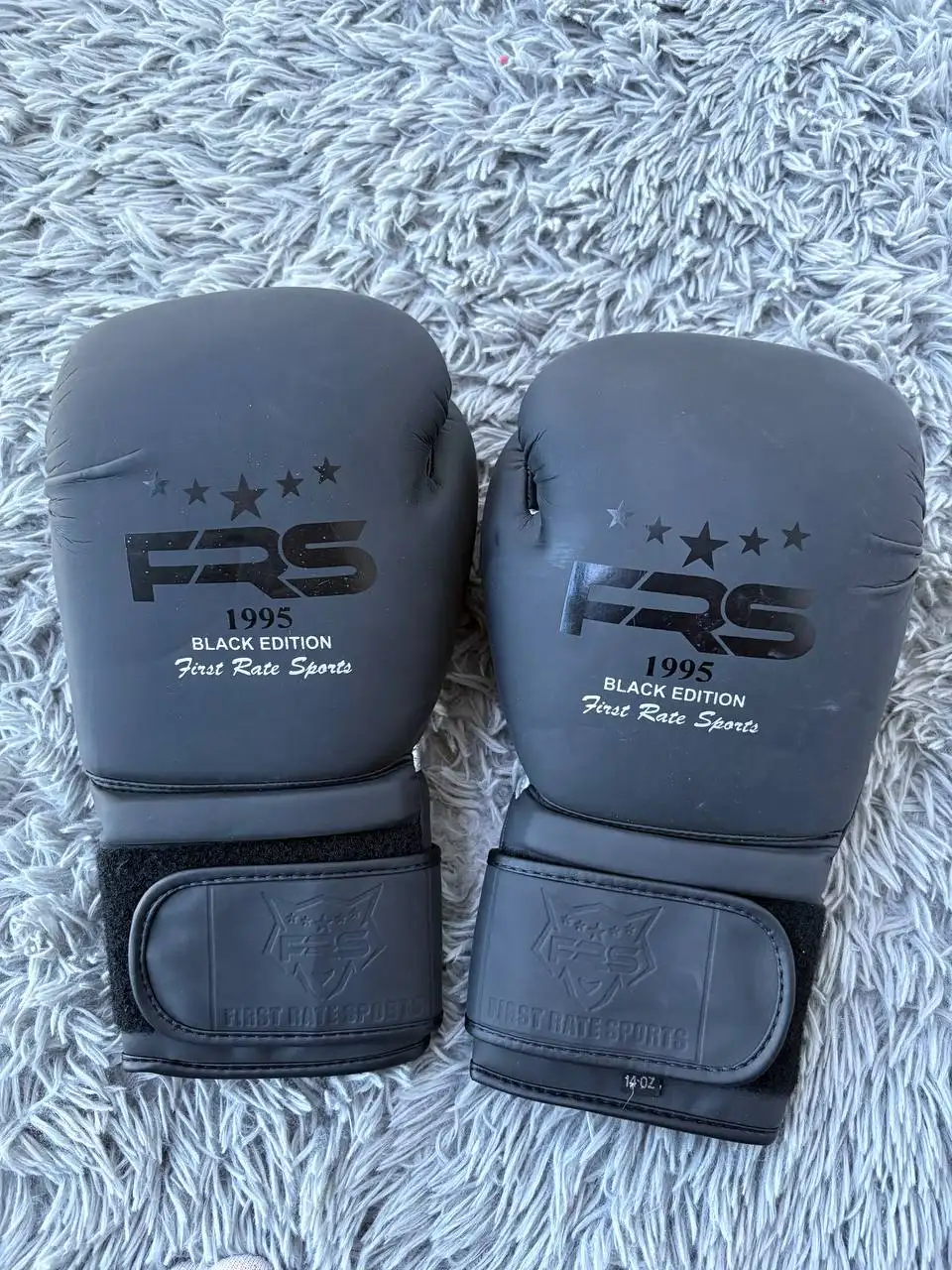 Боксерские перчатки 14oz - Хобби и отдых в Волгоград