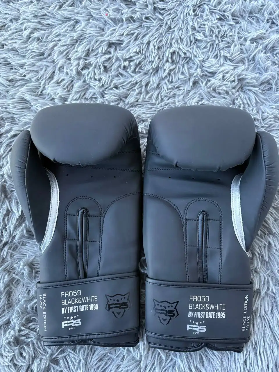 Боксерские перчатки 14oz - Хобби и отдых в Волгоград