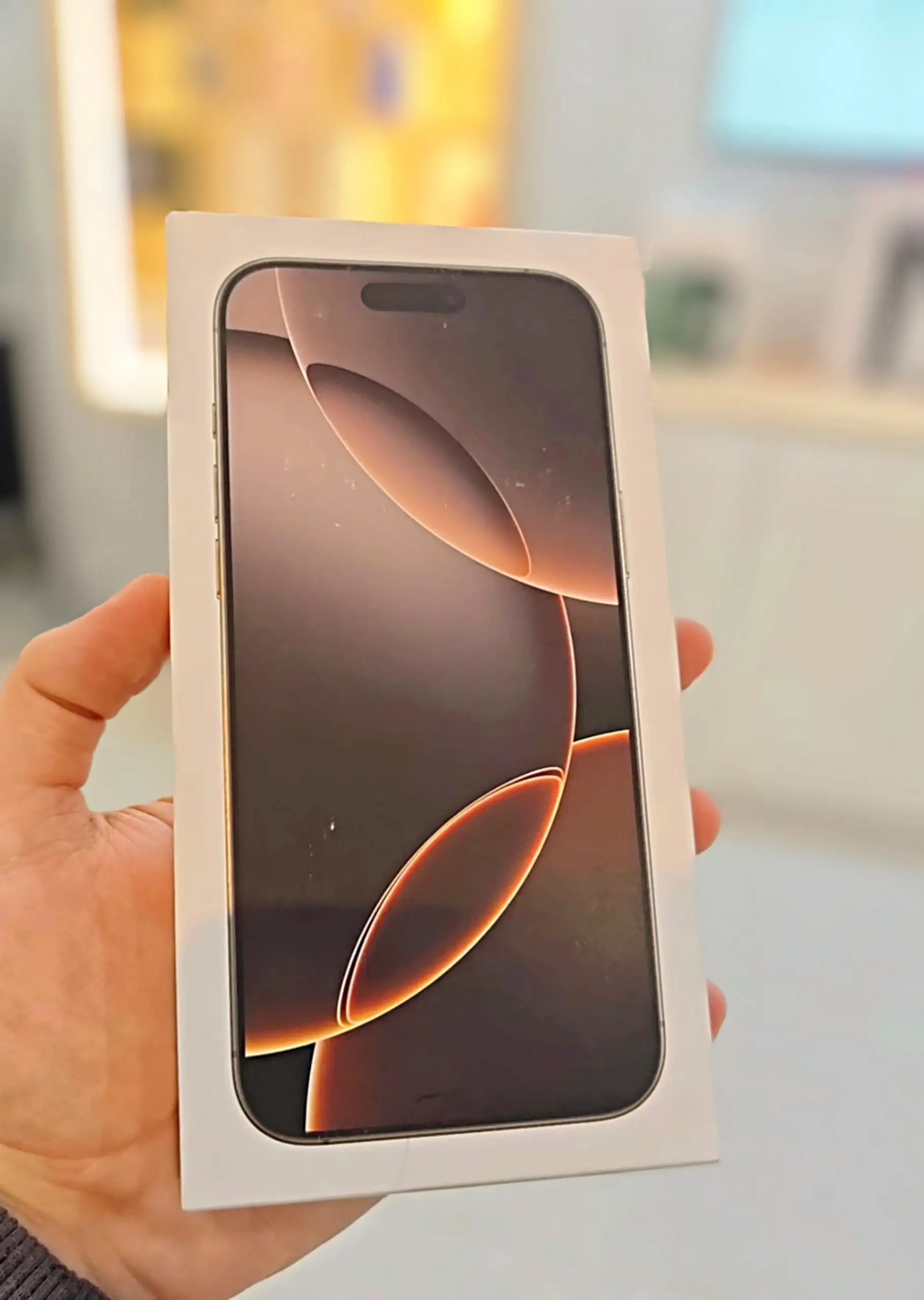 iPhone 16 Pro Max 256GB Desert Titanium - Смартфоны и гаджеты (Электроника) в Волгоград