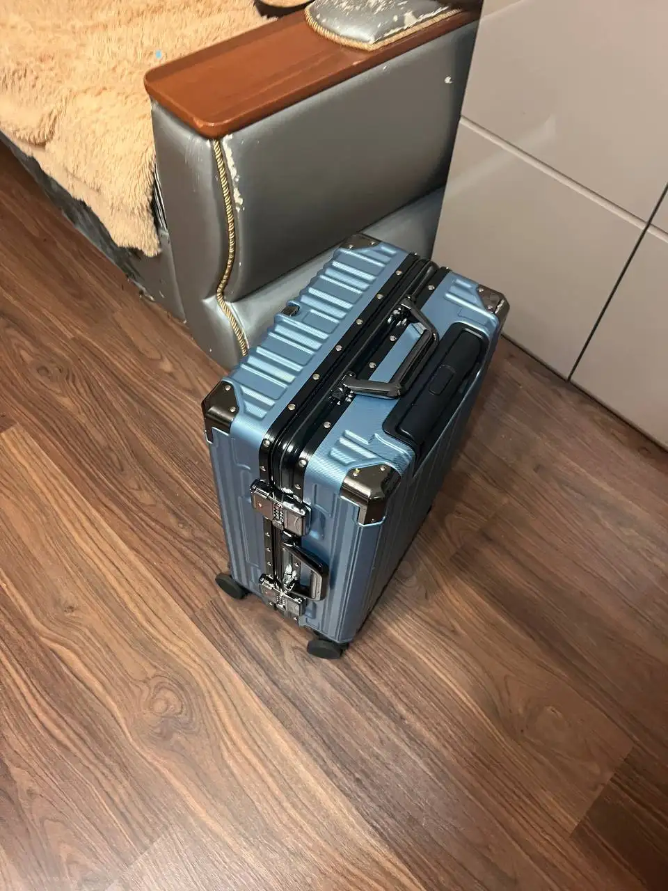Новая ручная кладь 55x25x40 см - Барахолка в Волгоград