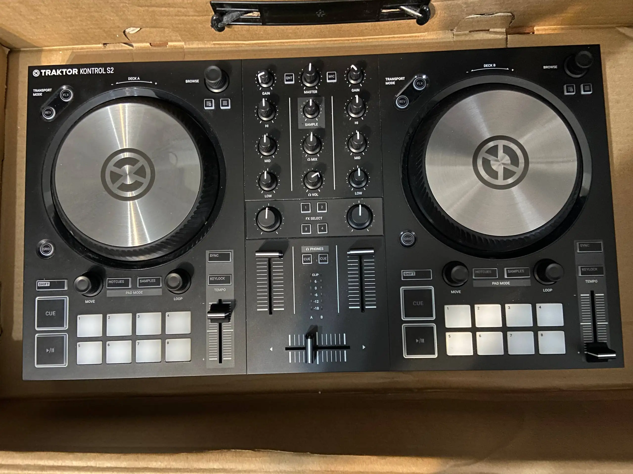 Traktor Kontrol S2 MK3 - Аудио- и видеотехника (Электроника) в Волгоград
