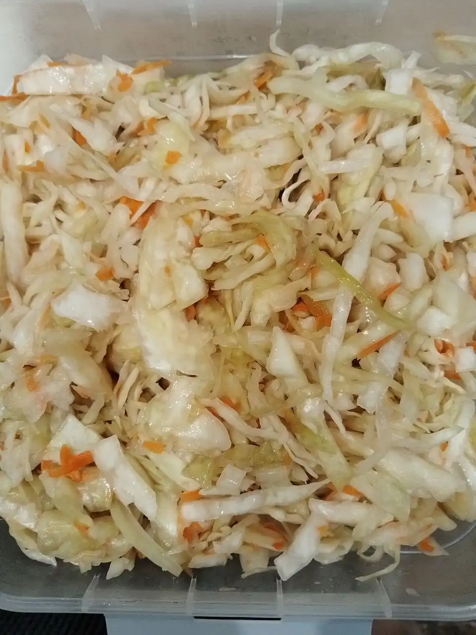 Продажа продуктов питания: копчёные окорочка, куриные крылья, бочковые овощи и квашеная капуста