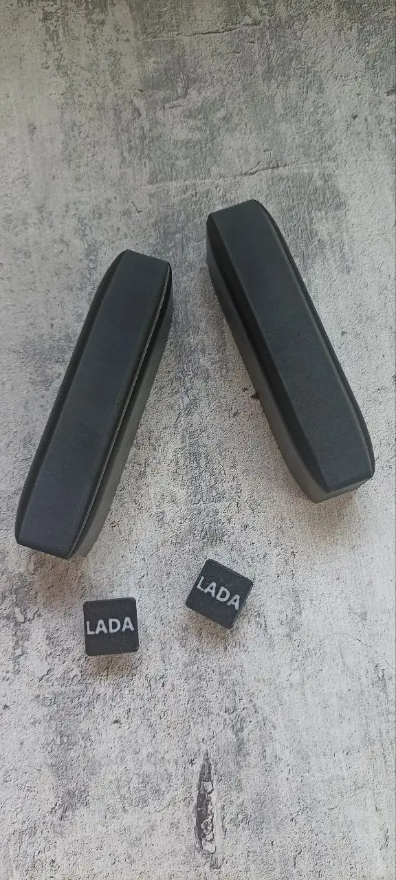 Комплект тюнинг заглушек для торца петель багажника LADA Granta/Vesta/Микроавтобус - Запчасти (Авто) в Волгоград