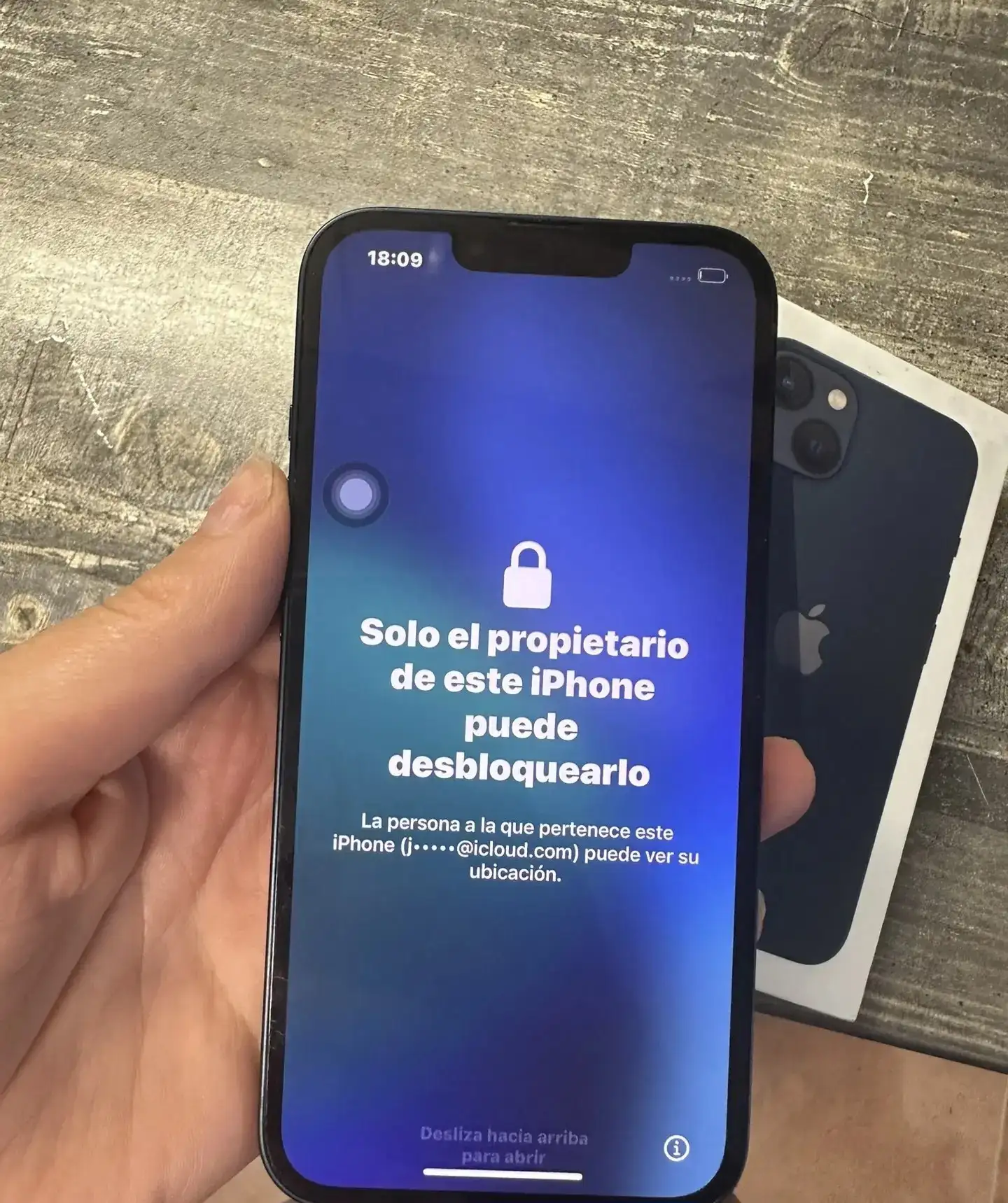 iPhone 13 128GB с заблокированным iCloud - Смартфоны и гаджеты (Электроника) в Волгоград
