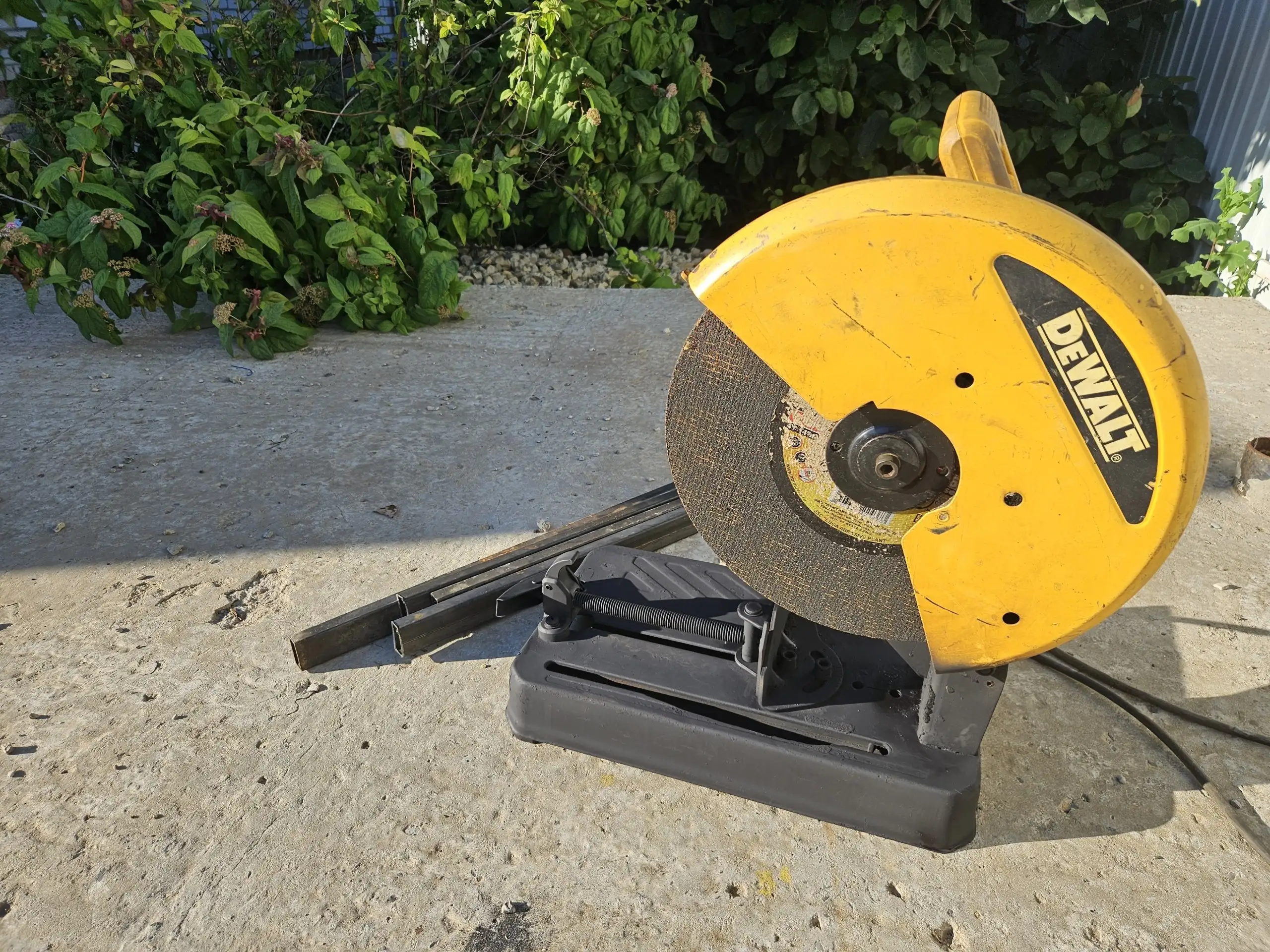 Dewalt в отличном состоянии - Электроинструменты (Инструменты) в Волгоград