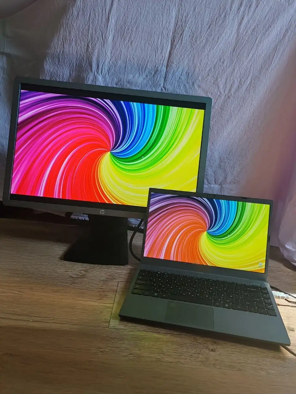 Продаю монитор HP EliteDisplay E241i - Мониторы (Электроника) в Волгоград
