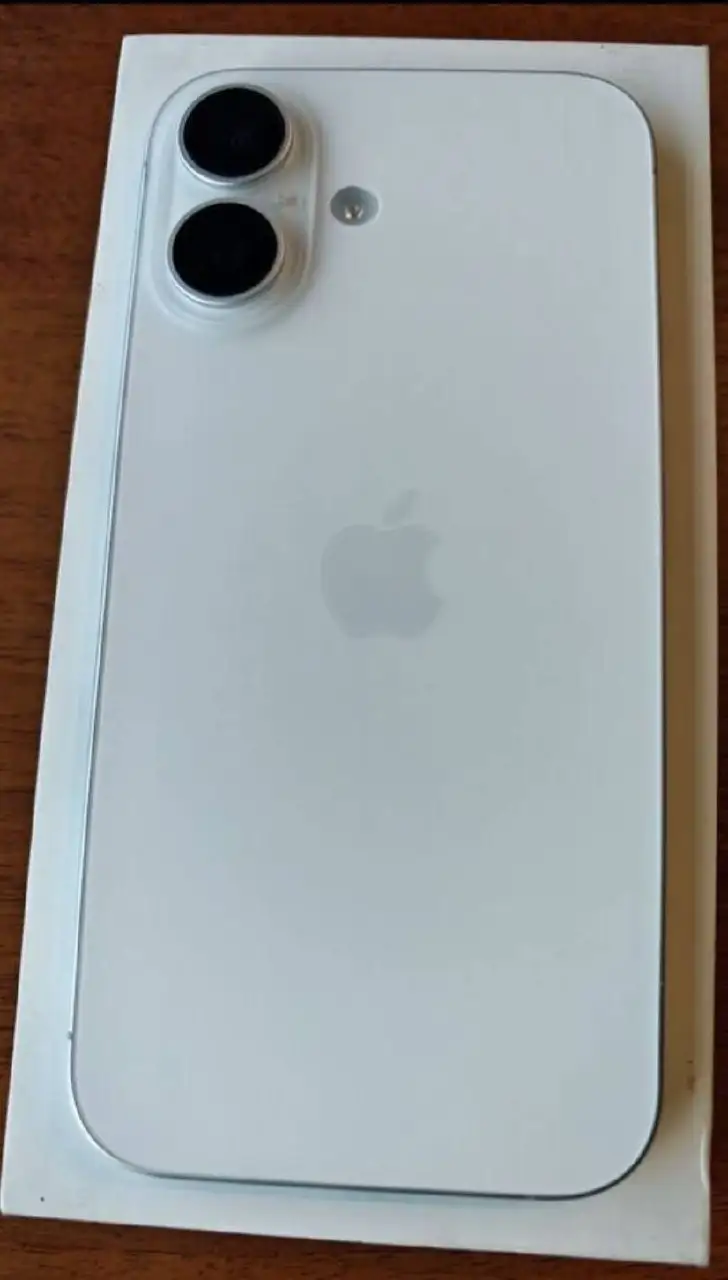 iPhone 16 128GB в идеальном состоянии - Смартфоны и гаджеты (Электроника) в Волгоград