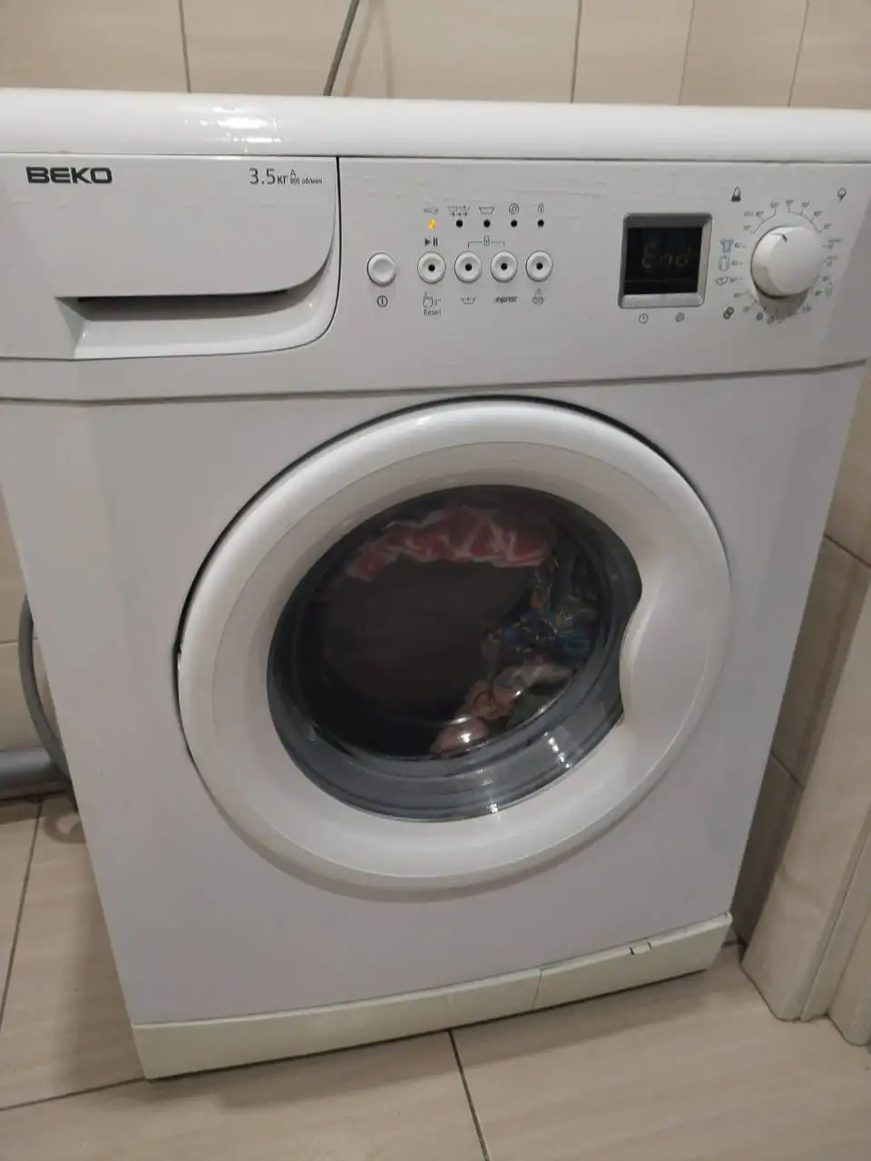 Стиральная машина Beko WMN 6358 SE б/у - Бытовая техника (Электроника) в Волгоград