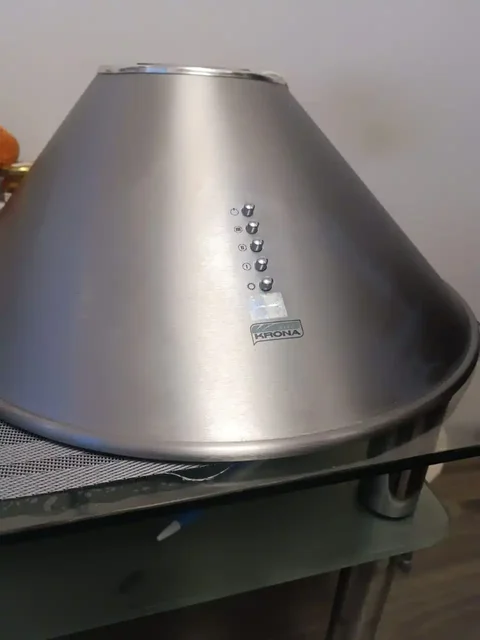 Продажа вытяжки в рабочем состоянии - частное объявление в Волгоград