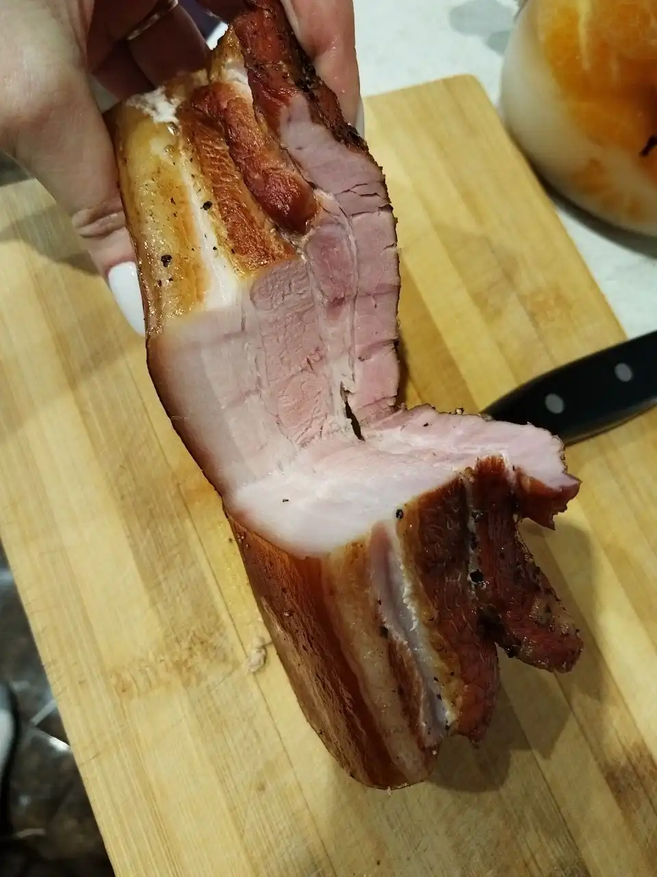 Продажа копчёной курицы и солений