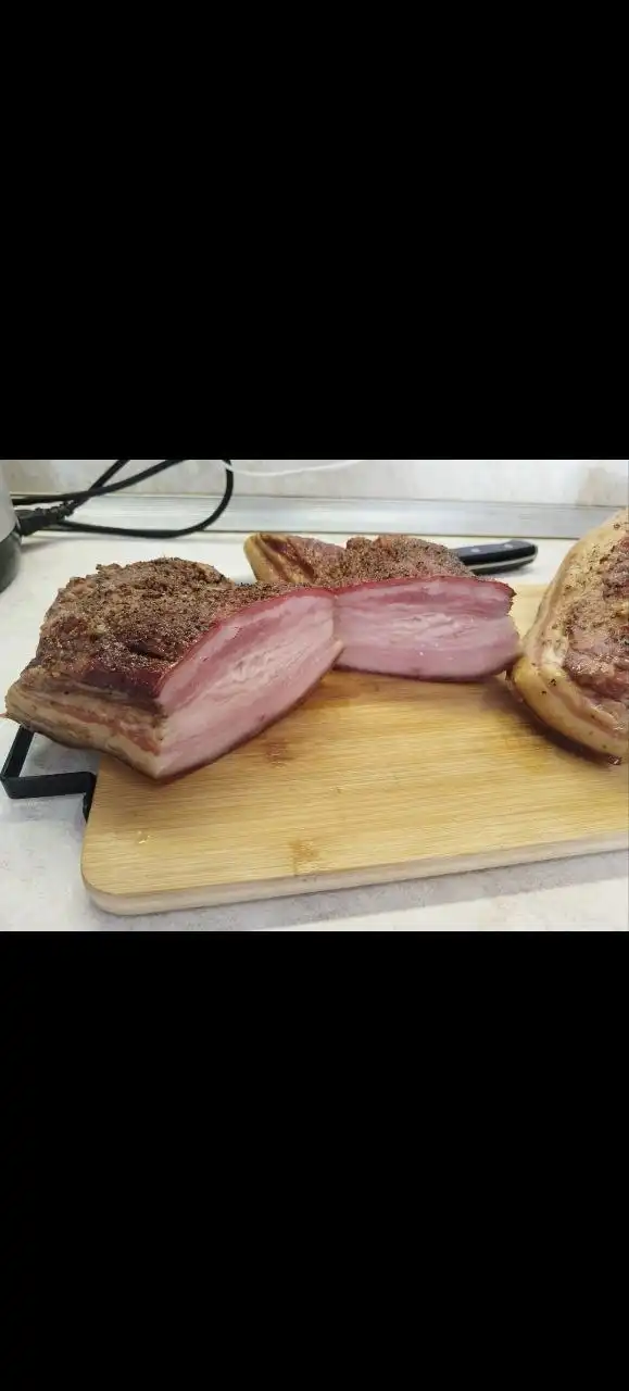 Продажа копчёной курицы и солений