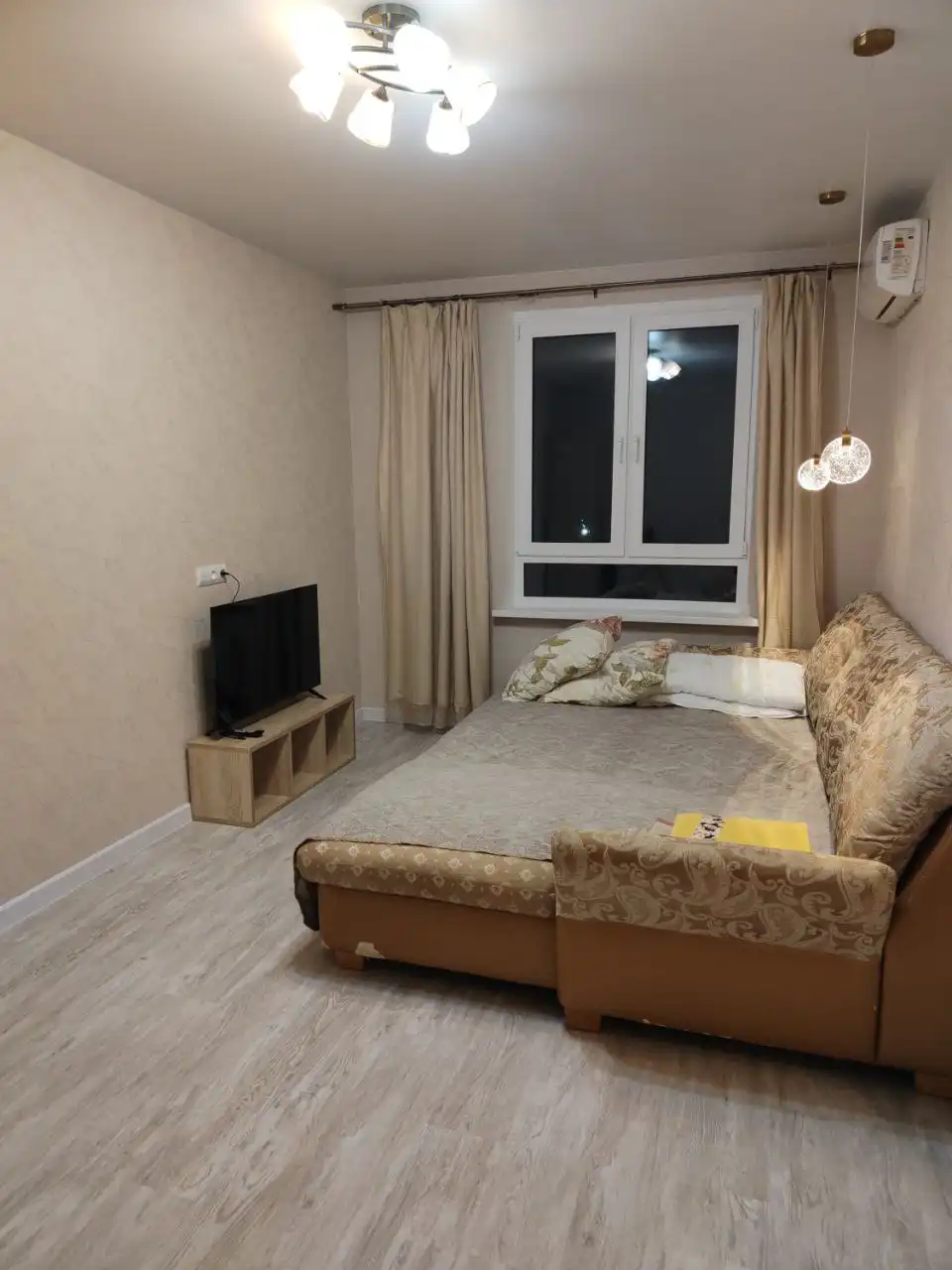 Продажа углового дивана с бельевым ящиком