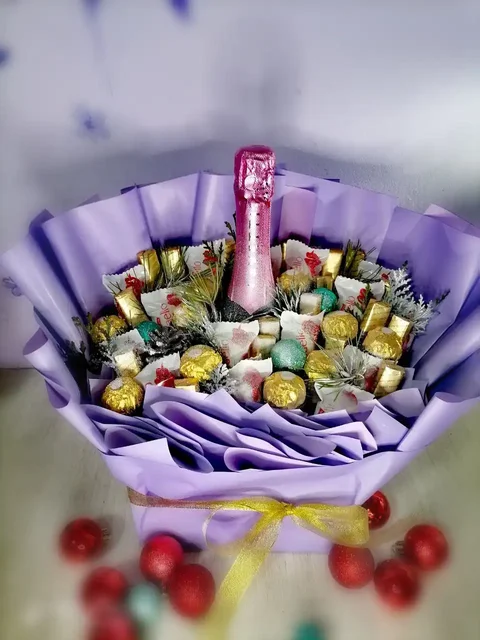 Конверт с конфетами Рафаэлло, Ферреро, Мерси и игристым - Хобби и отдых в Новоаннинский