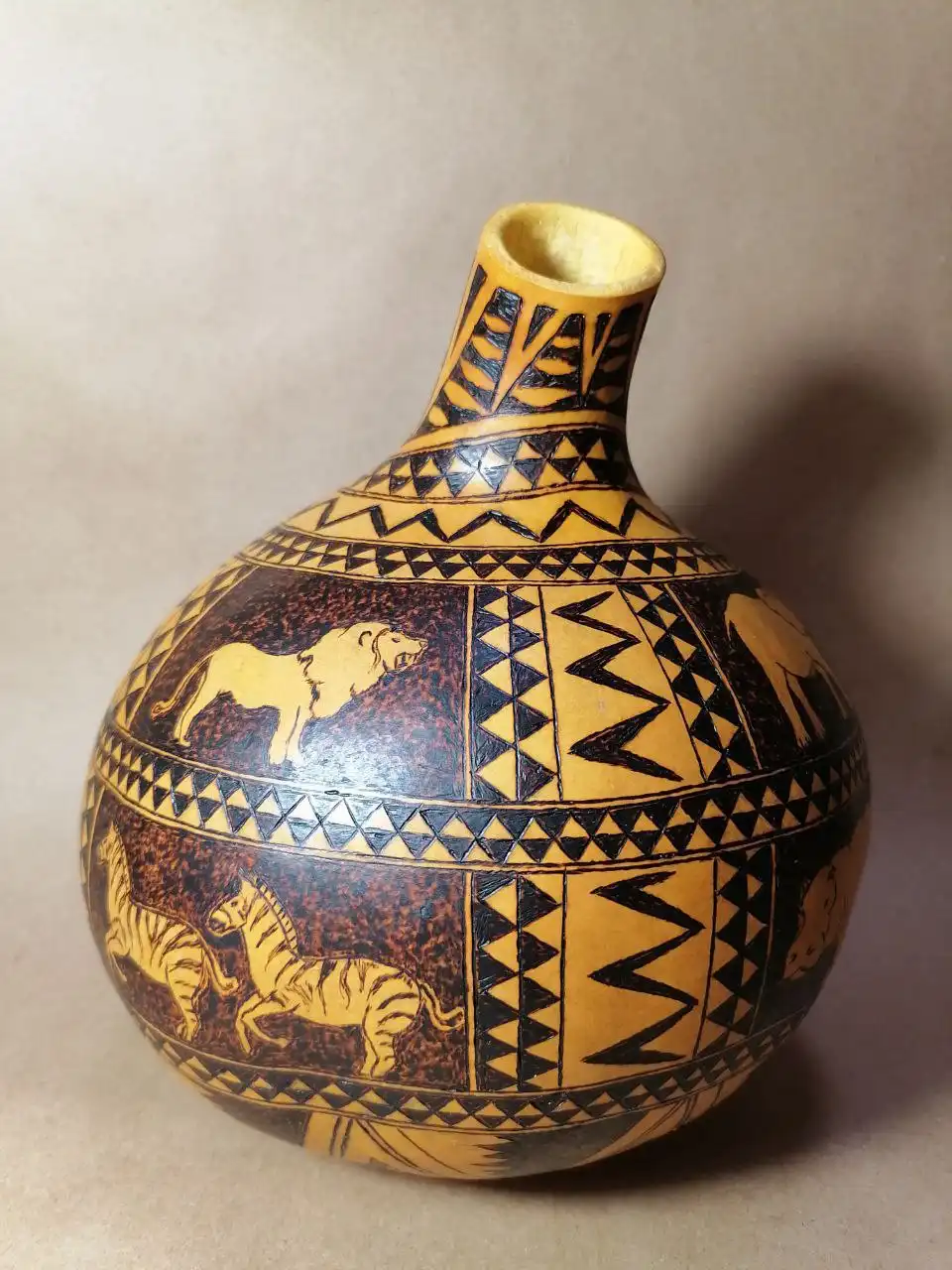 Ваза-артобъект "Саванна" из посудной тыквы