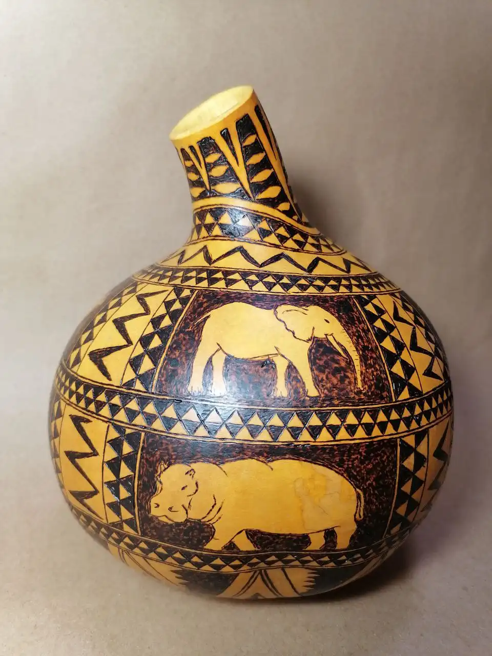 Ваза-артобъект "Саванна" из посудной тыквы