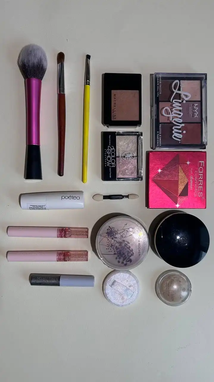 Косметика и кисти б/у - Косметика (Красота и здоровье) в Волгоград