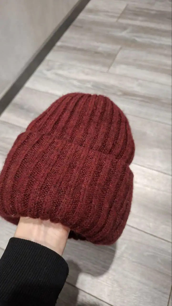 Новая теплая шапка из ангоры - Головные уборы (Одежда) в Волгоград