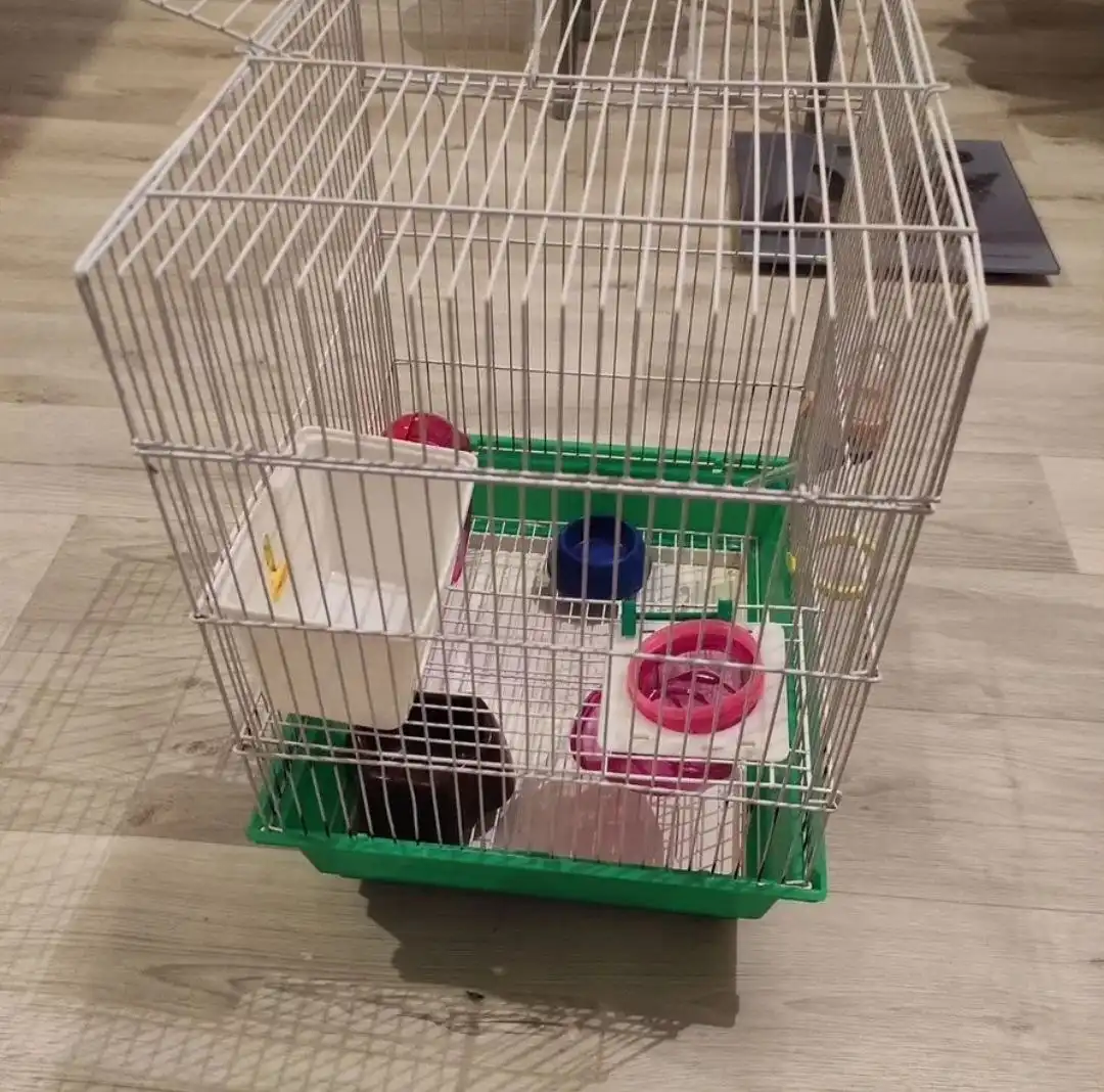 Продам клетку для хомяка с комплектом аксессуаров - Барахолка в Волгоград