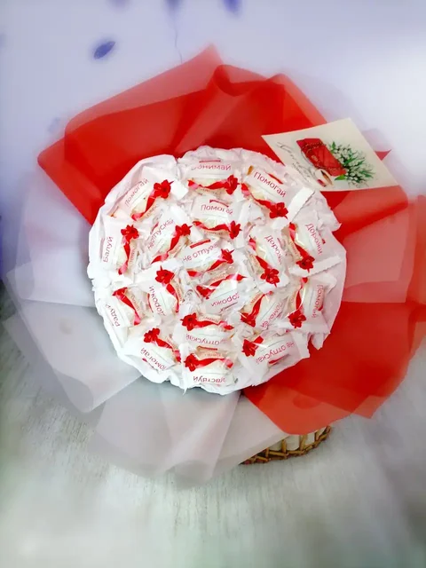 Классические букеты из конфет Рафаэлло - Хобби и отдых в Новоаннинский