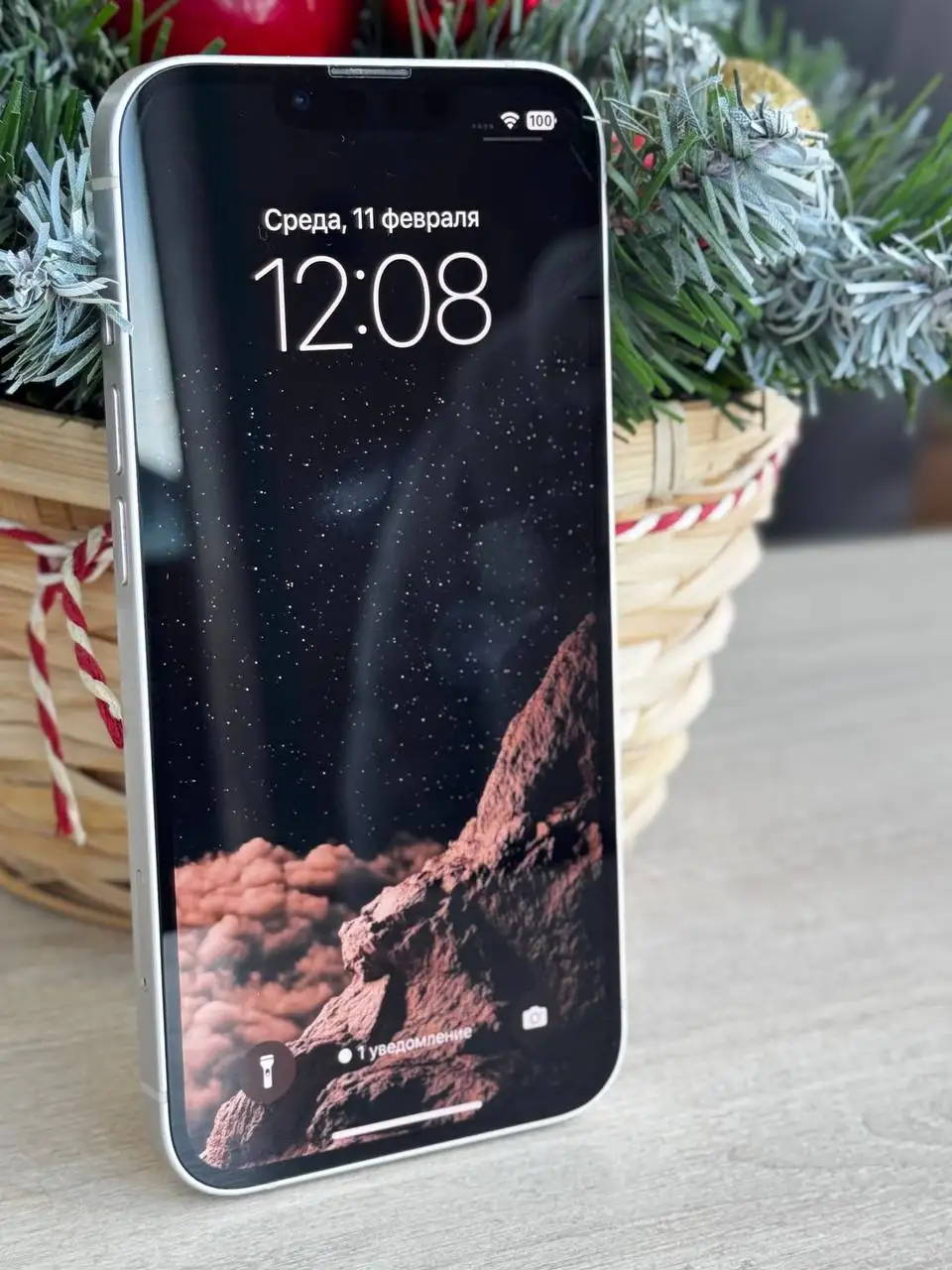 iPhone 13 128 ГБ белый - Смартфоны (Электроника) в Волгоград