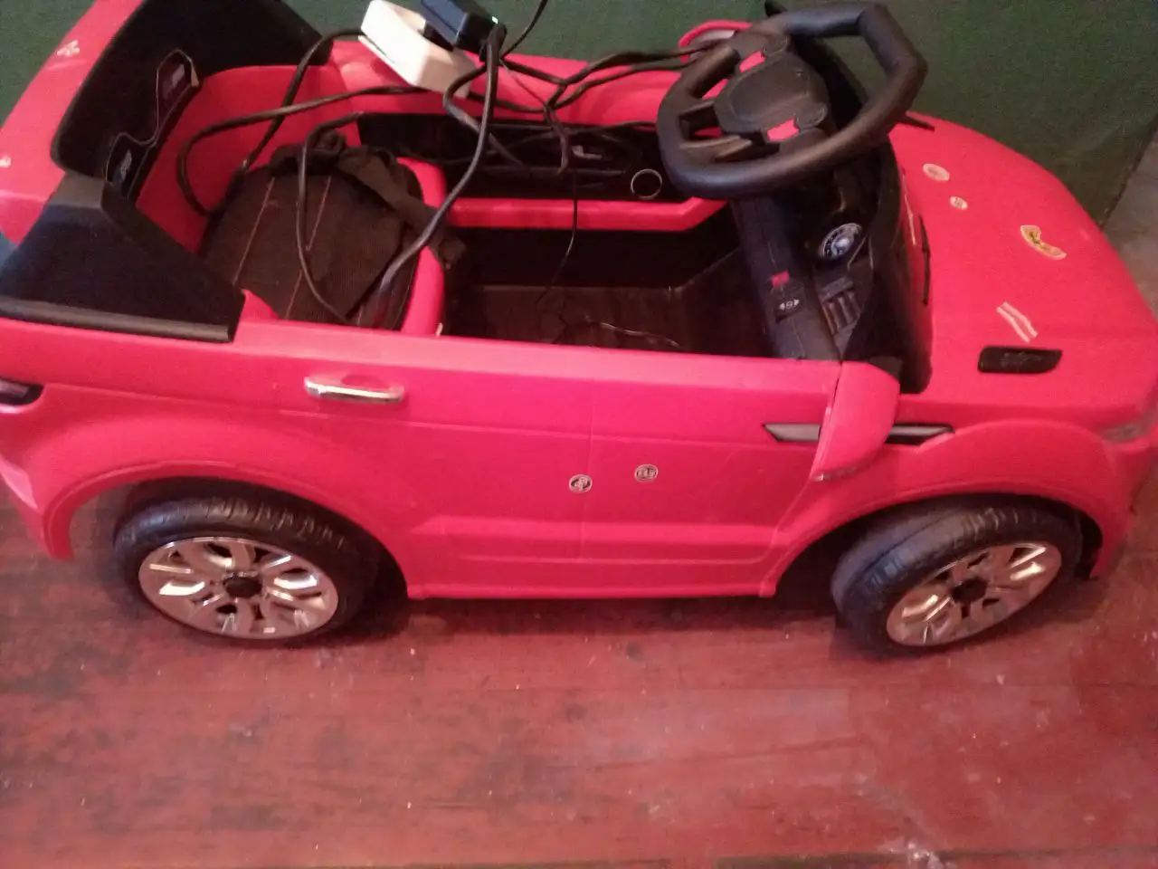 Продажа электромобиля с пультом управления - Электромобили (Авто) в Волгоград