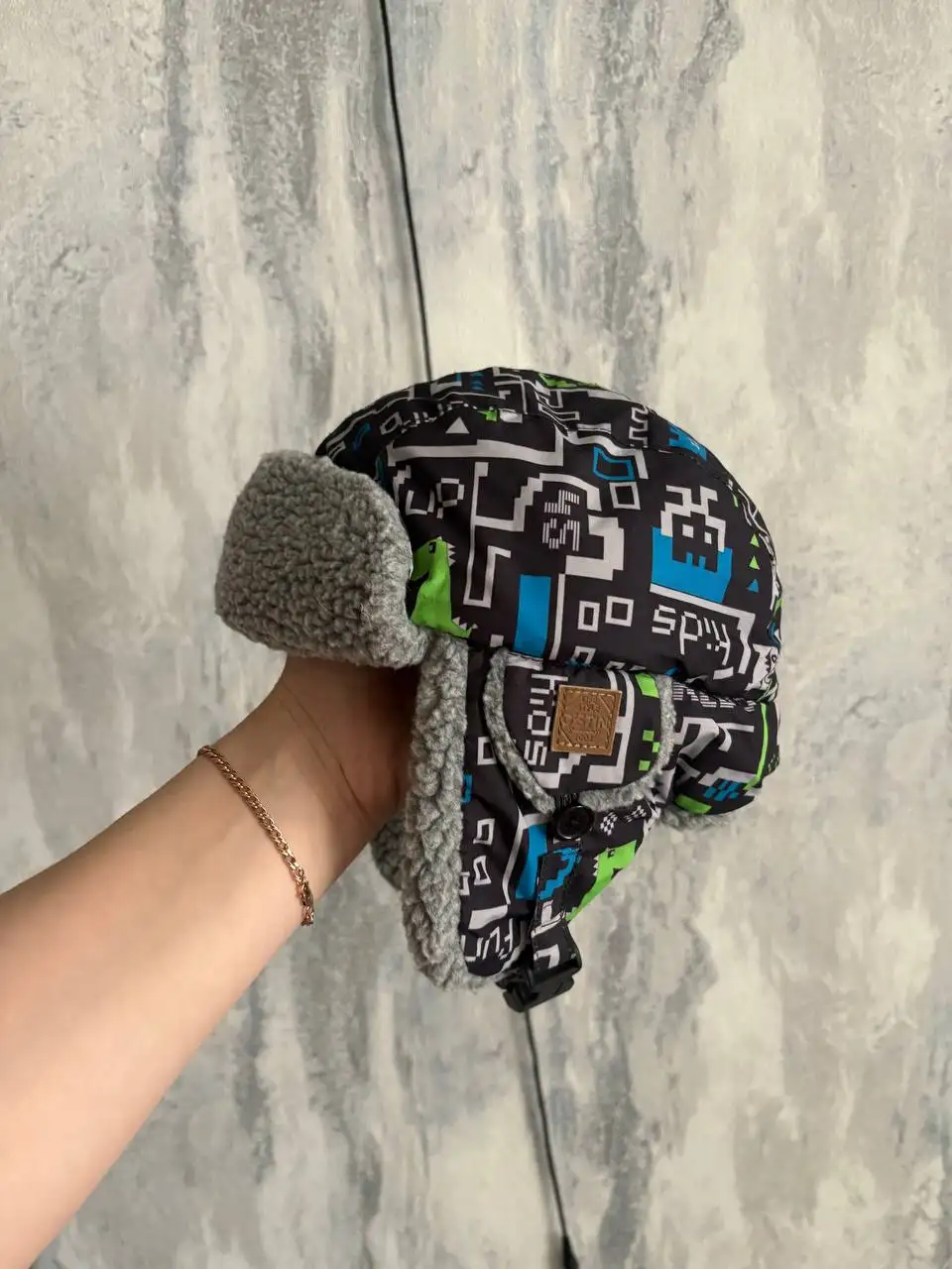 Детская зимняя куртка и шапка - Детская одежда (Одежда) в Волгоград