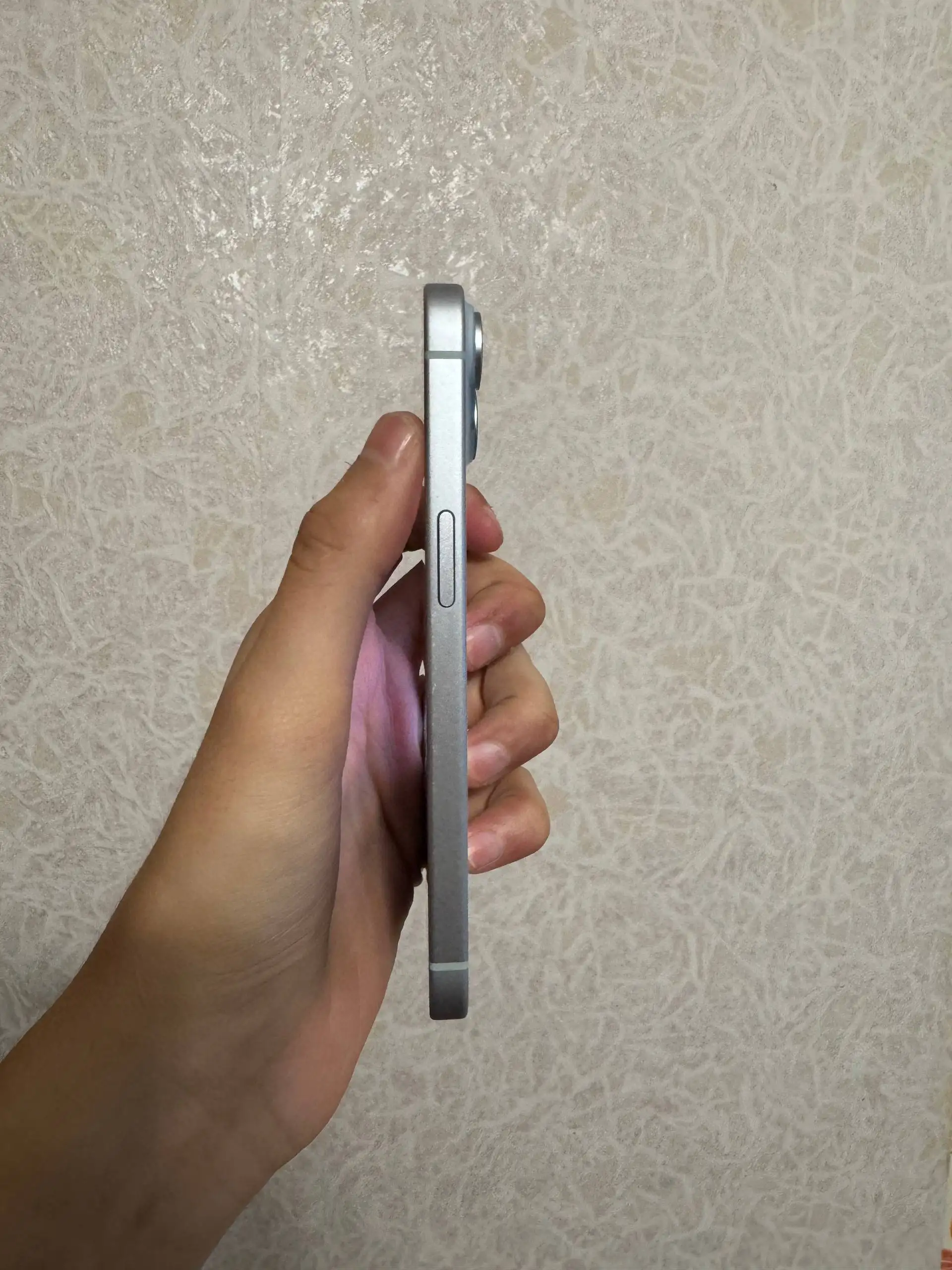 Продажа Айфон 15/128 и Realmi 10/128 - Смартфоны (Электроника) в Волгоград