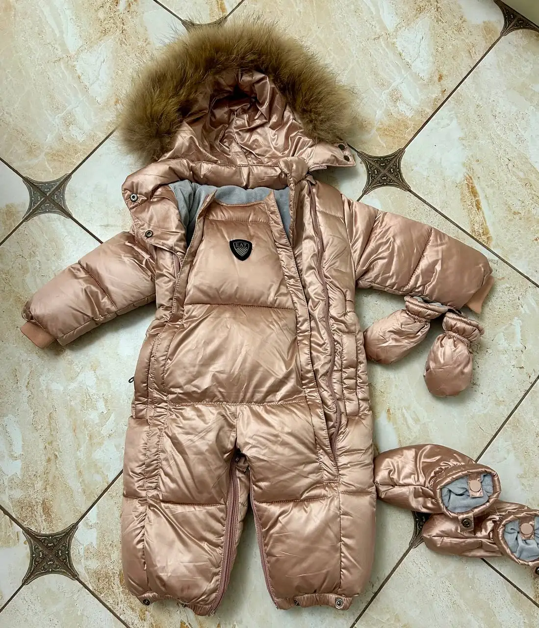 Теплая одежда - Верхняя одежда (Одежда) в Волгоград