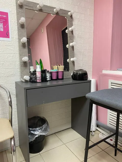 Мебель для салона красоты - Гуманитарная помощь в Волгоград